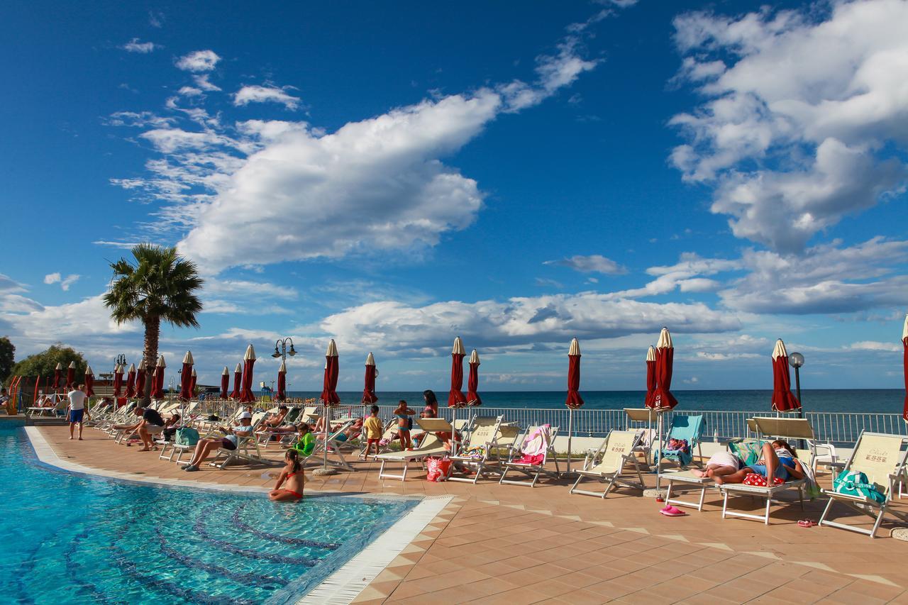 Hotel Club Esse Costa Dello Jonio Mandatoriccio Marina Exterior foto