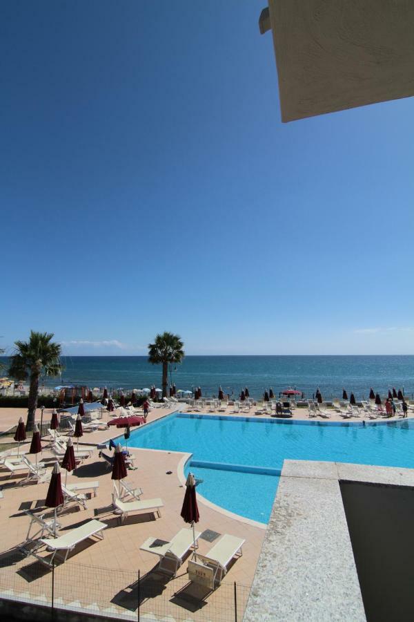 Hotel Club Esse Costa Dello Jonio Mandatoriccio Marina Exterior foto